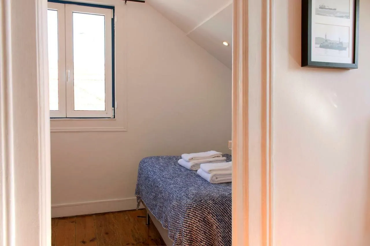 Like Home By Madrabica Lisbon Apartment